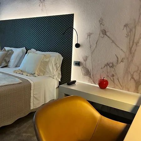 Garden Ristorante מלון 3*